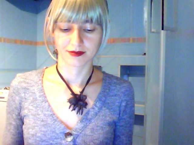Скриншоты трансляции LovelyBlond