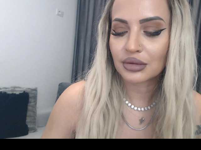 Скриншоты трансляции lovelyblondyx