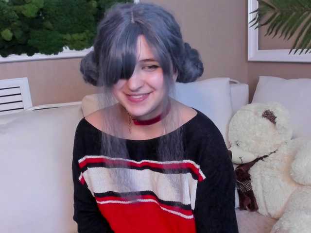 Скриншоты трансляции LoveMeLuvMe