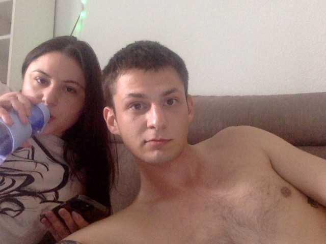 Скриншоты трансляции MakeUsCome
