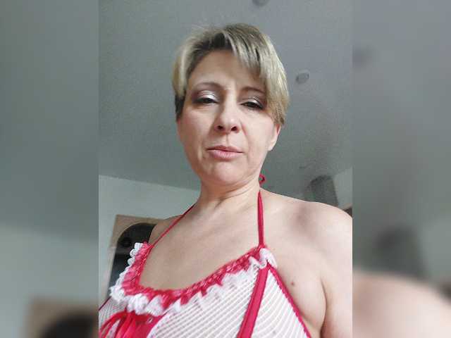 Скриншоты трансляции LoveSuperGerl