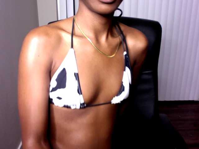 Фотографии LovingNina Sweet Ebony . Small Tits with Puffy Nipples 8=TO PM. 25=BEND OVER. 55=FLASH TITS. 250=FLASH ASS HOLE .192=GET NUDE.288=FLASH EVERY HOLE