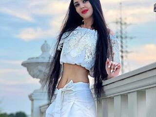 Эротический видеочат LoyaRoi