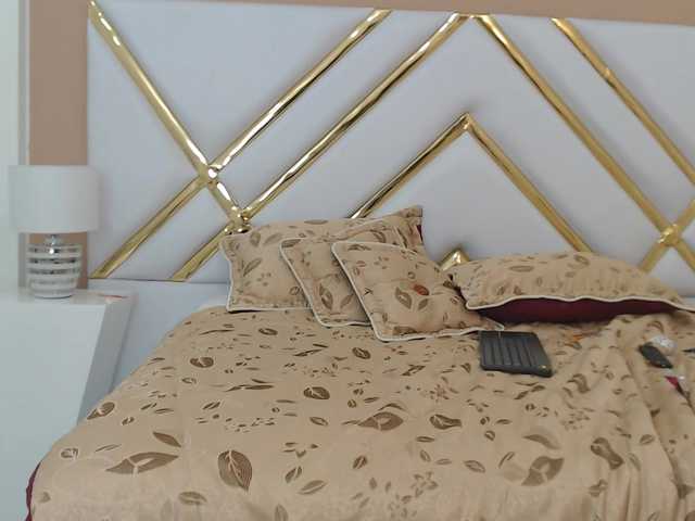 Скриншоты трансляции LucianaCollin