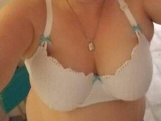 Эротический видеочат luckyjnl