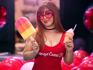 Эротический видеочат Lucy-Adams