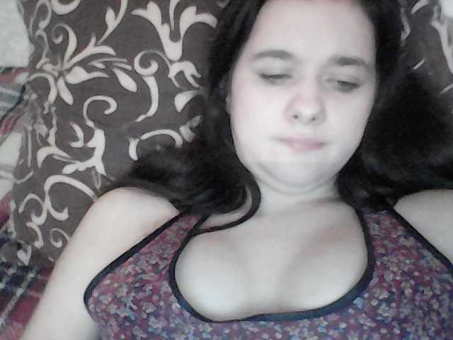 Скриншоты трансляции LucyAnDay