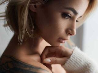 Эротический видеочат lucymorrison