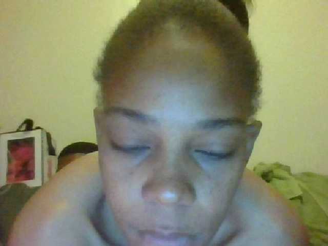 Скриншоты трансляции Luicy