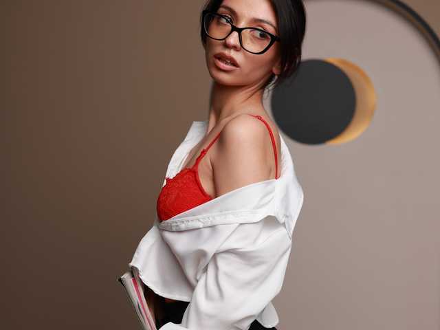 Фотография профиля LunaraAdams