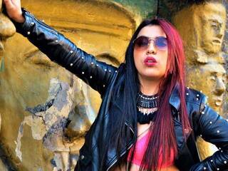 Эротический видеочат LunaRoberts