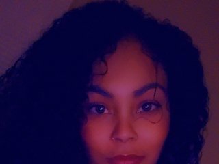 Эротический видеочат Lushylashae