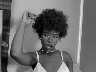 Эротический видеочат Lyvtyler