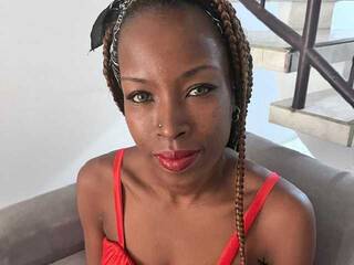 Эротический видеочат maaligold