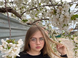 Эротический видеочат maddykit