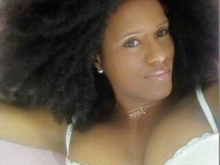 Эротический видеочат Madelinne