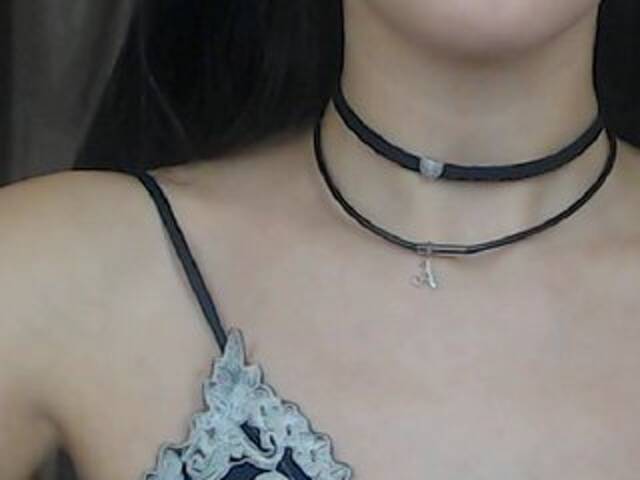 Скриншоты трансляции Madellyn