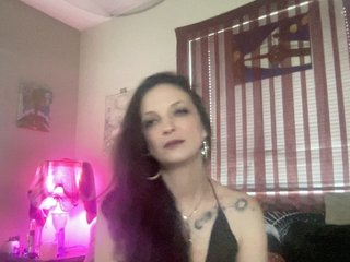 Эротический видеочат MadisonMonroe1111