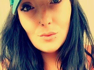 Эротический видеочат MaevaHot