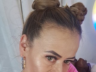 Эротический видеочат MAGHENTA