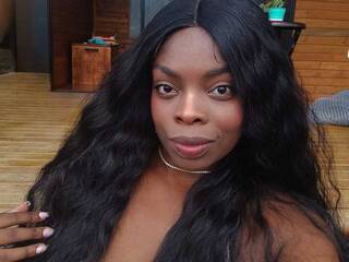 Эротический видеочат maiacharris