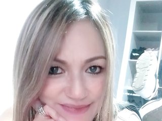 Эротический видеочат MaitheMilf