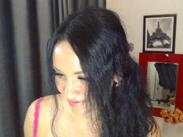 Скриншоты трансляции Malibugirl