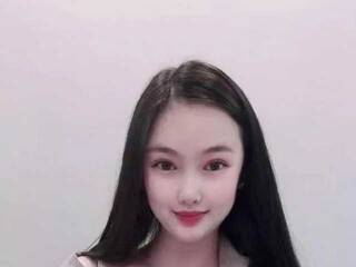 Эротический видеочат Mandy-HuoWu