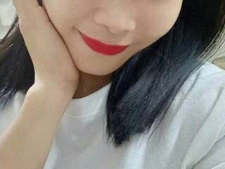 Эротический видеочат Mandy-Stroong