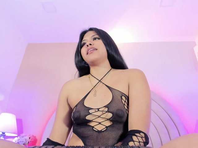 Скриншоты трансляции MarcelineTemptation