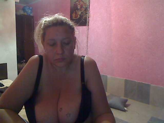 Скриншоты трансляции HotbunsSofi