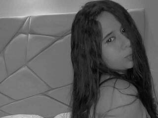 Эротический видеочат Marian-gomex