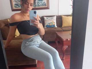 Эротический видеочат mariana-portada