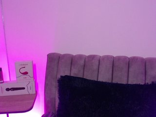 Эротический видеочат MarianRan