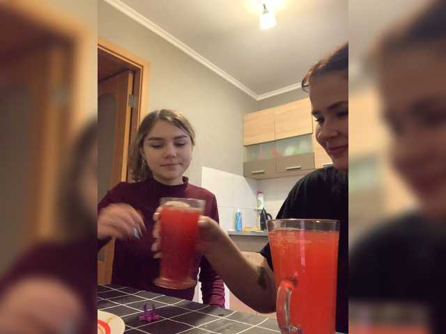 Скриншоты трансляции ssssssnakeee