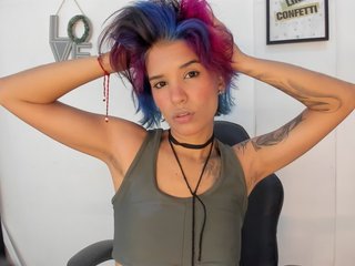 Эротический видеочат marley-luna