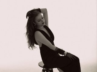 Эротический видеочат MarlynAnderson