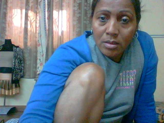 Скриншоты трансляции maturewoman