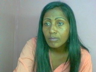 Скриншоты трансляции maturewoman