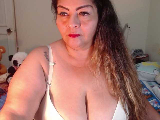 Фотографии Maturextgreat #bbw #bigbelly #bigboobs #bigass #grandma #milf #gilf #latina @total 600 @sofar 600 @remain 0