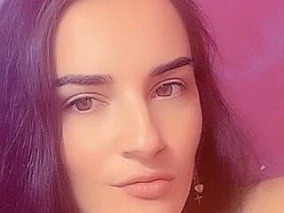 Эротический видеочат Maya101