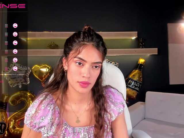 Скриншоты трансляции MayaRivera