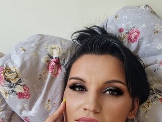 Эротический видеочат Mayatiffany20