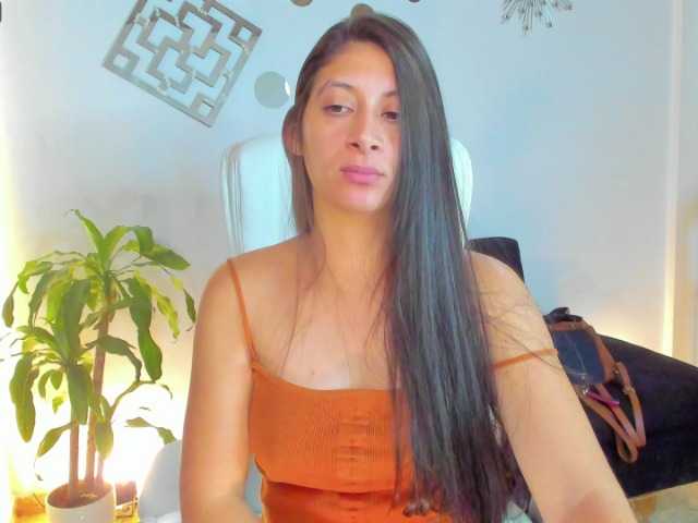 Скриншоты трансляции MeganWhite