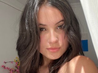 Эротический видеочат Melanieev