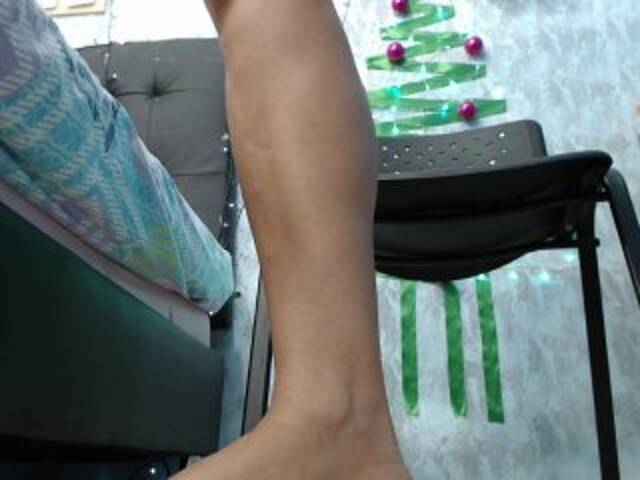 Скриншоты трансляции Girl-Squirt