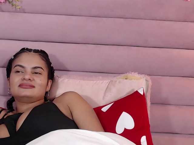 Скриншоты трансляции MelanyCarter