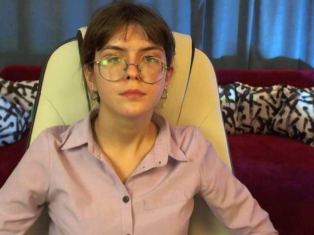 Скриншоты трансляции MellisaConell