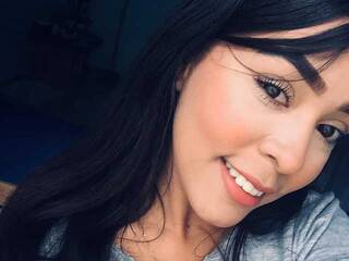 Эротический видеочат mely-milu