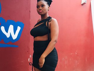 Эротический видеочат Mercedes-bunz05